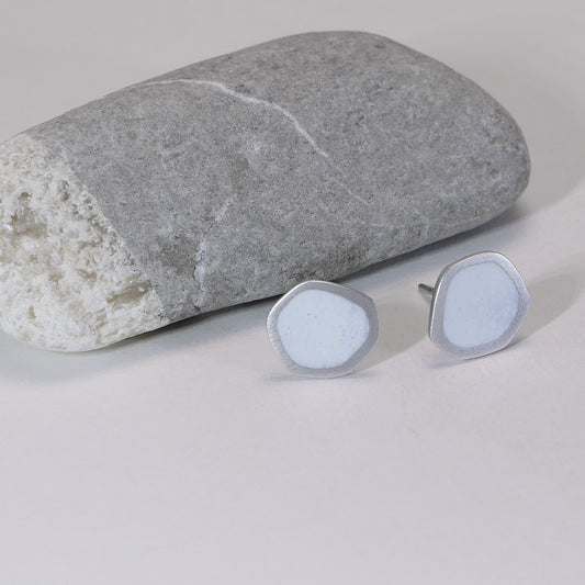 Flat-Boulder stud earring, silver & white enamel